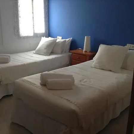 La Nova Tenalla - Adults Only