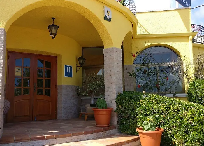 La Nova Tenalla - Adults Only 2* Creixell